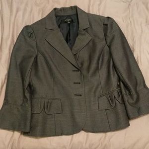 Cute nine west skirt suit